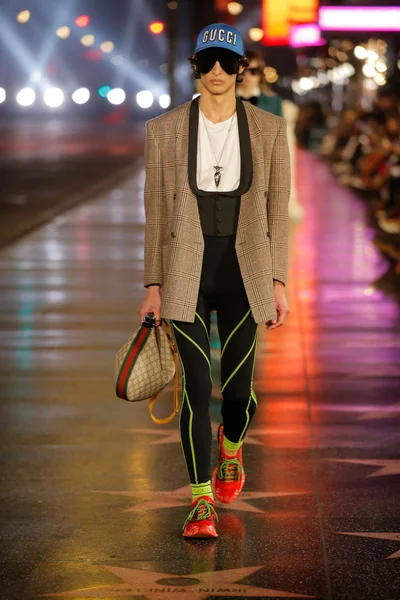 Look 33